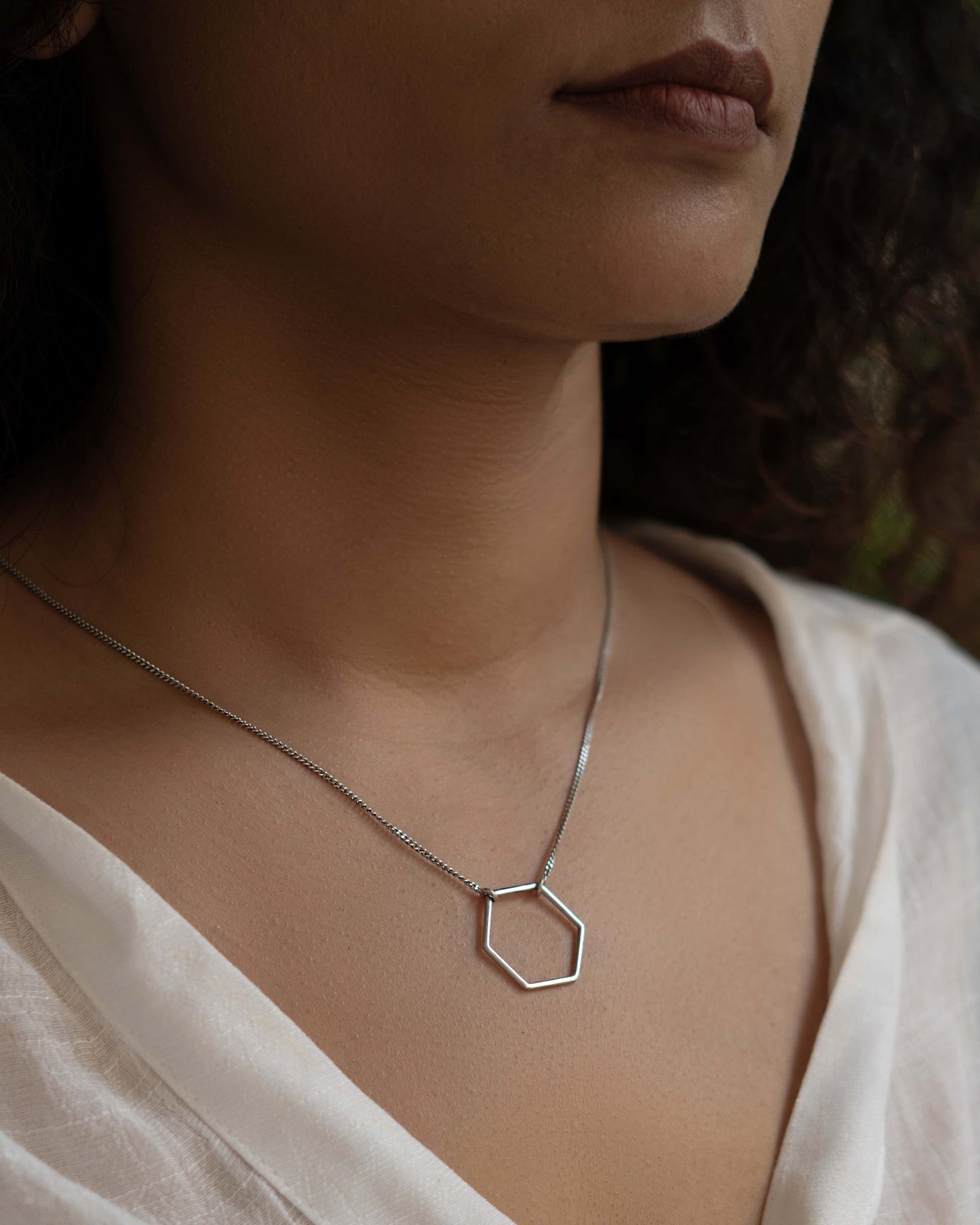 Hexelle Pendant