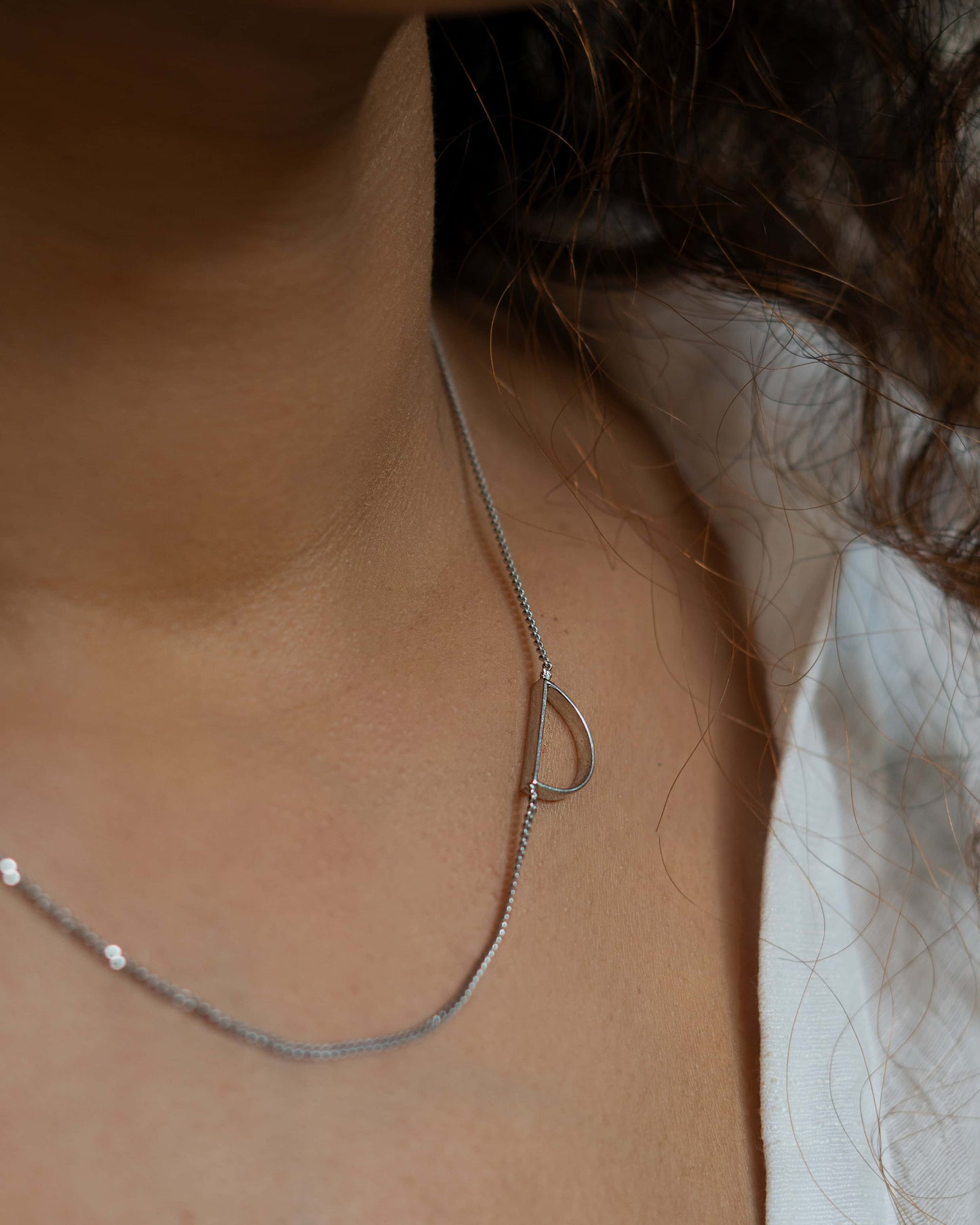 Luna Arc Pendant