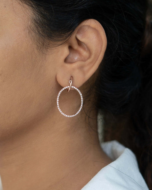 Sway Halo Earring
