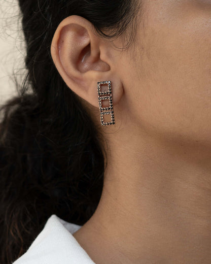 Trinity Gleam Earring