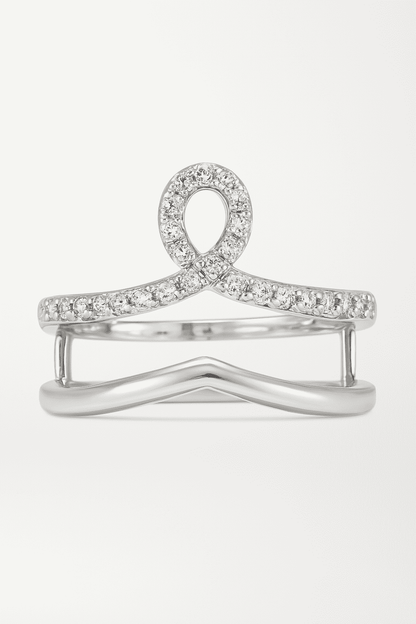 Crown Ring with elegant design and sparkling details.